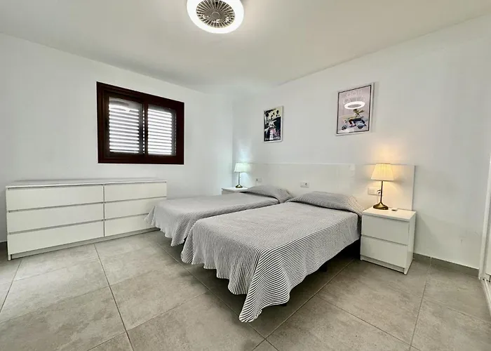 Primero Golf Del Sur Villa *