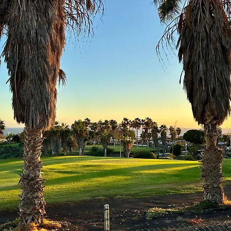 Primero Golf Del Sur Villa